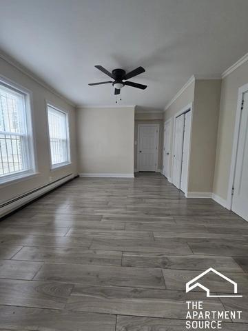 4866 N Magnolia Ave #405, Chicago, IL 60640