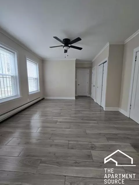 4866 N Magnolia Ave #405, Chicago, IL 60640