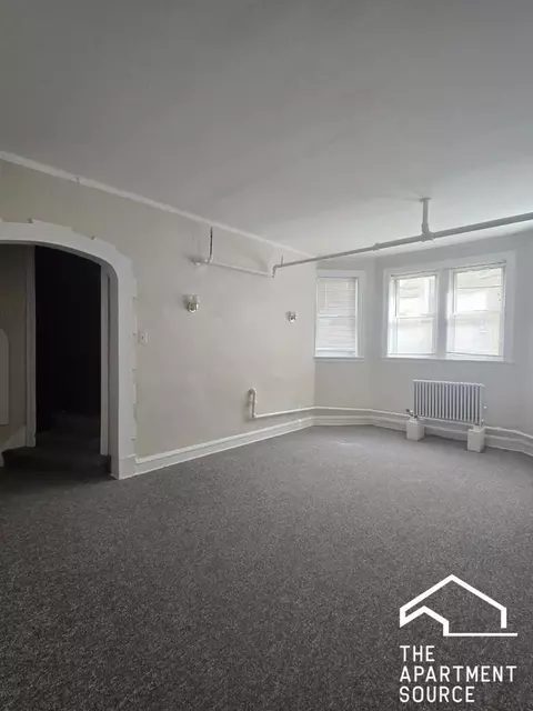 1806 W Farwell Ave #3B, Chicago, IL 60626