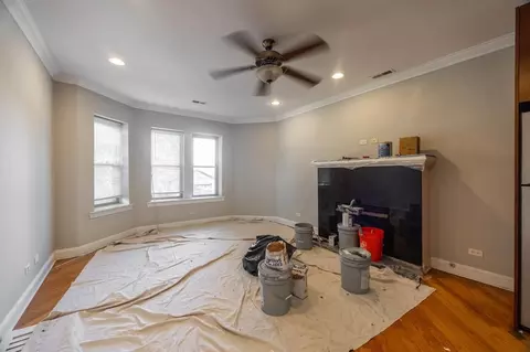 6937 N Oakley Ave #1, Chicago, IL 60645