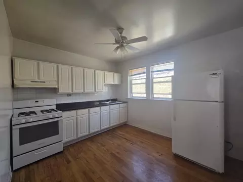5030 N Springfield Ave #3W, Chicago, IL 60625