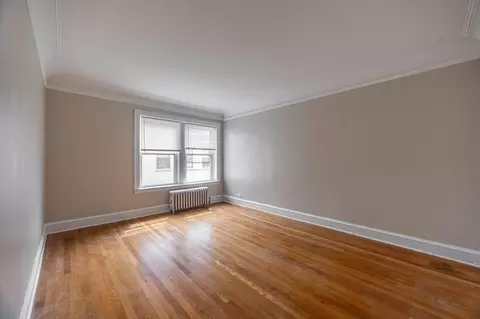 1920 W Morse Ave #2N, Chicago, IL 60626