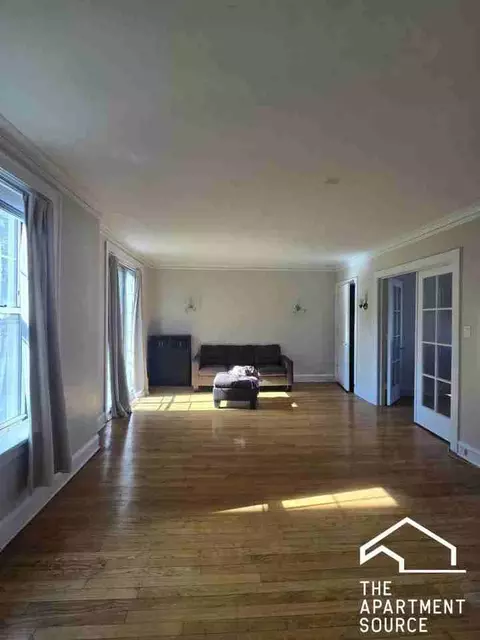 909 Elmwood Ave #O3, Evanston, IL 60202