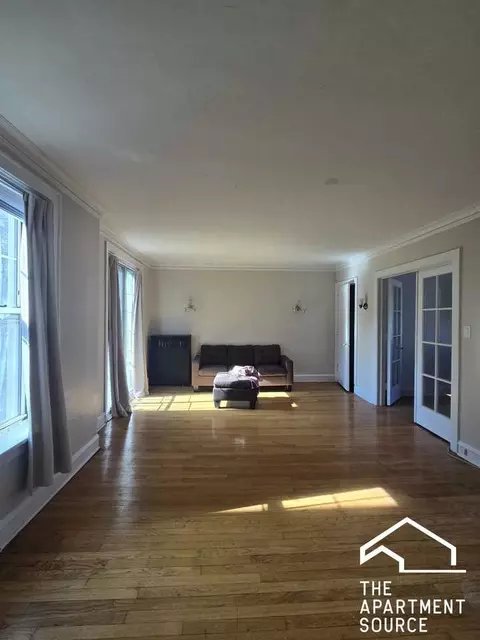 909 Elmwood Ave #O3, Evanston, IL 60202