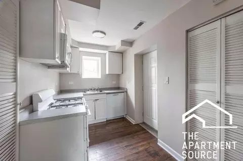 3517 W Grace St #1W, Chicago, IL 60618