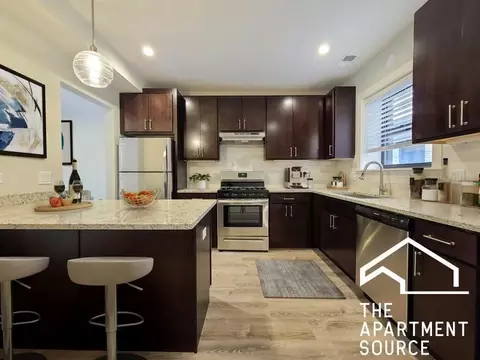 1144 Maple Ave #2, Evanston, IL 60202
