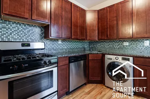 3519 N Racine Ave #E3, Chicago, IL 60657