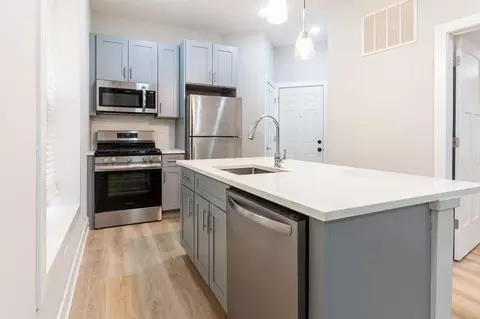 428 W Belden Ave #18, Chicago, IL 60614
