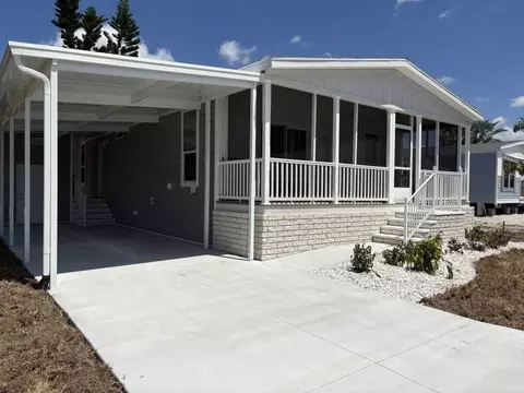 19148 Meadowbrook Ct, North Fort Myers, FL 33903