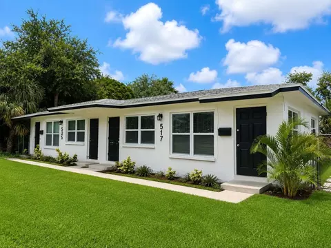 517 73rd Ave N, Saint Petersburg, FL 33702