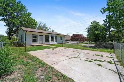 2908 W 9th St N, Wichita, KS 67203