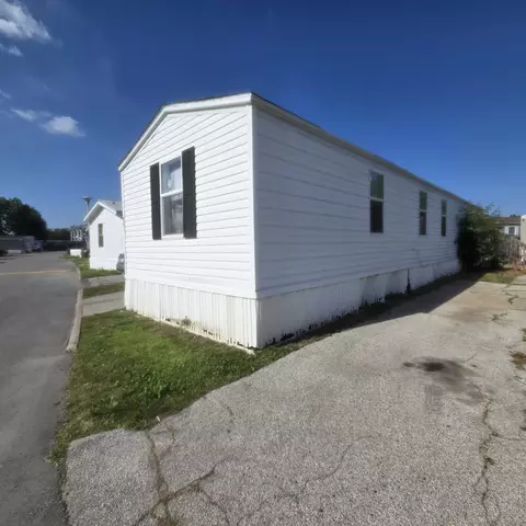 3510 N 9th St #291, Carter Lake, IA 51510