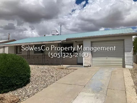 902 E 26th St, Farmington, NM 87401