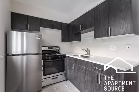 5917 N Kenmore Ave #527, Chicago, IL 60660
