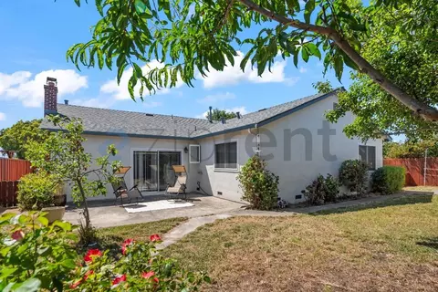 7525 Hazelnut Dr, Newark, CA 94560 photo 31
