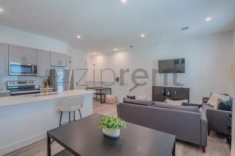 4610 Indie Heights Ln #B, Houston, TX 77018