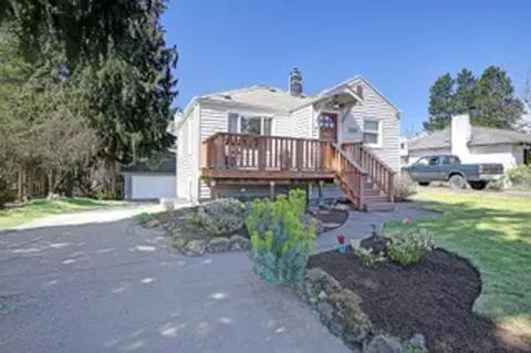 14555 8th Ave NE, Shoreline, WA 98155