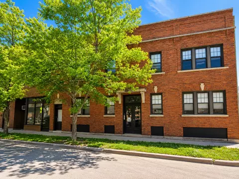 2991 N Lawndale Ave #1, Chicago, IL 60618