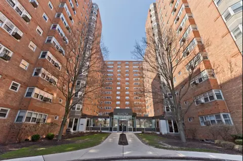4960 N Marine Dr #719, Chicago, IL 60640
