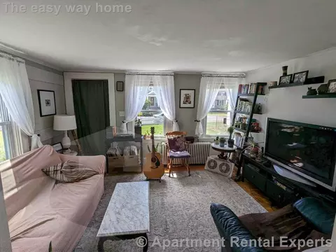 140 Grove St, Melrose, MA 02176