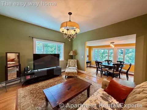 82 Munroe St #12, Somerville, MA 02143