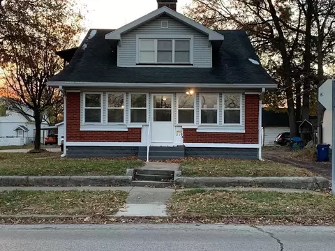 219 S 19th St #A, Terre Haute, IN 47807