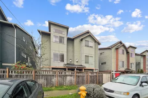 926 N 96th St, Seattle, WA 98103