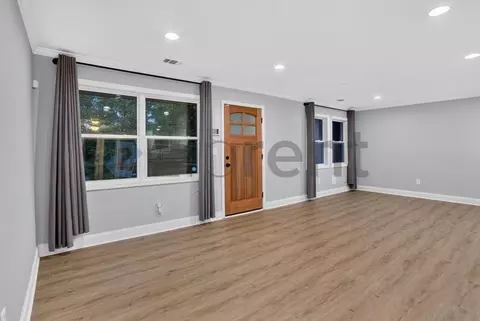 3436 Pinehill Dr, Decatur, GA 30032