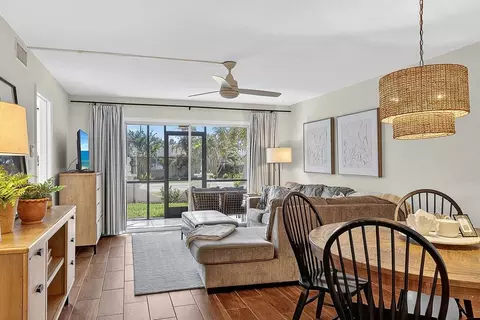 6727 Midnight Pass Rd #1578381P, Sarasota, FL 34242