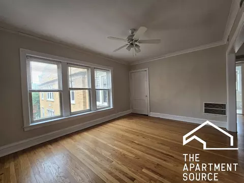 1963 W Foster Ave #3, Chicago, IL 60640