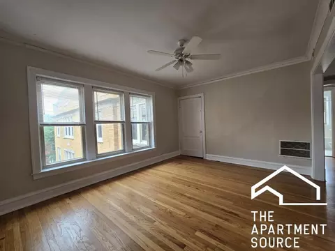 1963 W Foster Ave #3, Chicago, IL 60640