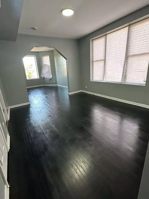 1537 S Saint Louis Ave, Chicago, IL 60623