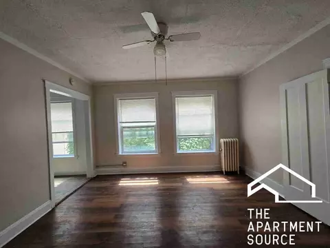 4866 N Magnolia Ave #206, Chicago, IL 60640