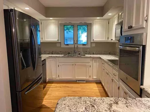 3 Angela Ct, Savoy, IL 61874