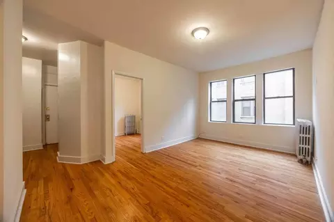 1532 N Kedzie Ave #2F, Chicago, IL 60651
