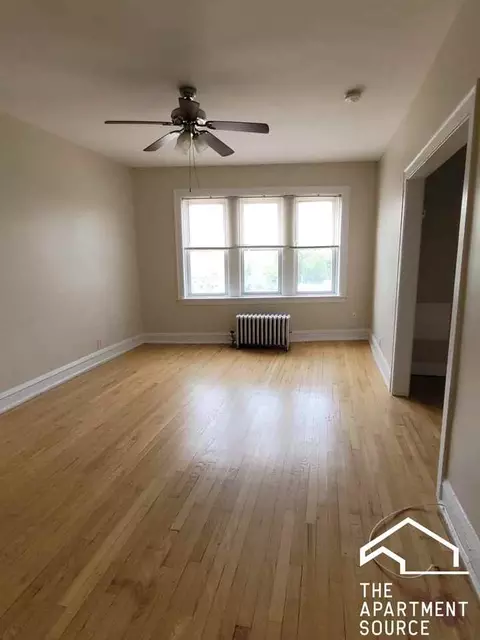 1145 W Morse Ave #108, Chicago, IL 60626