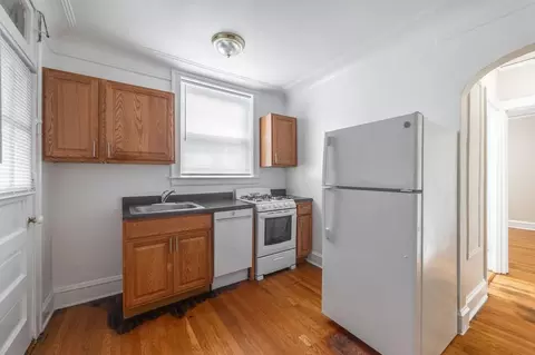 1918 W Morse Ave #3S, Chicago, IL 60626