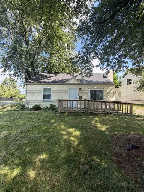 2866 Northglen Dr #1, Columbus, OH 43224
