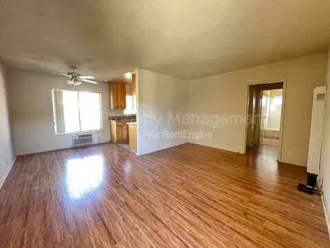 7766 Wyngate St #17, Los Angeles, CA 91042