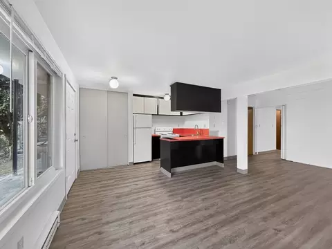 1319 15th Ave S #15, Seattle, WA 98144