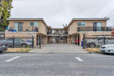 2341 21st St #B, San Pablo, CA 94806