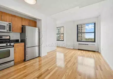 90 West St #24N, New York, NY 10006