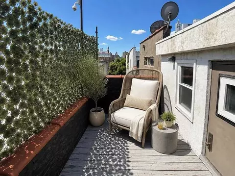 410 E 13th St #6B, New York, NY 10009