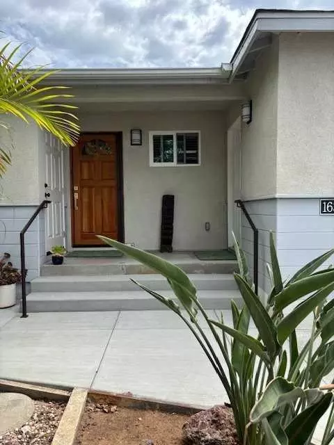 1630 Moreno St, Oceanside, CA 92054
