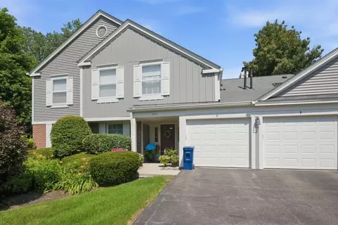 1671 Grosvenor Cir #C, Wheaton, IL 60189