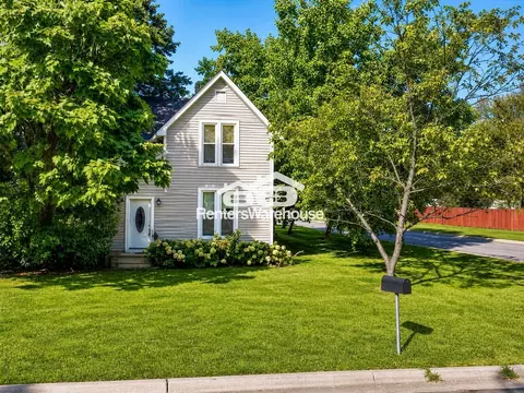 745 21st St, Newport, MN 55055