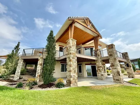 2387 Harding Park Ct, Berthoud, CO 80513