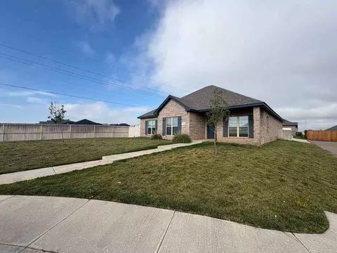 7402 Jake St, Amarillo, TX 79119