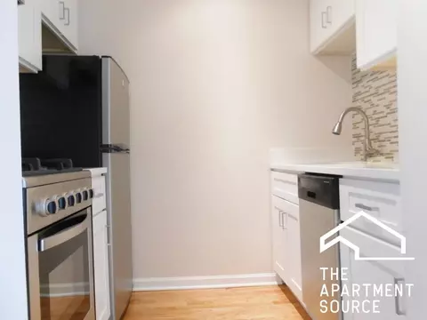 2520 W Leland Ave #B2, Chicago, IL 60625