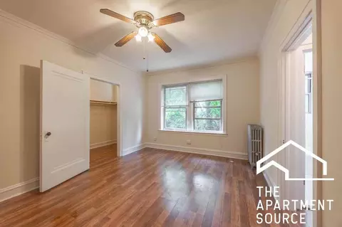 2536 N Sawyer Ave #208, Chicago, IL 60647